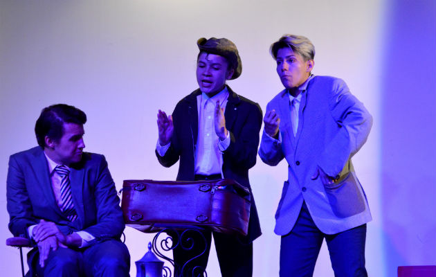 Una escena de la galardonada pieza teatral que se estará presentando en The Space del 29 al 31 de marzo con la dirección de su autor Javier Stanziola y de Fernando Beseler. Foto: Cortesía. Una escena de la galardonada pieza teatral que se estará presentando en The Space del 29 al 31 de marzo con la dirección de su autor Javier Stanziola y de Fernando Beseler. Foto: Cortesía.