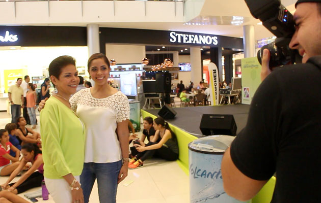 Fanny Cardoze, madre e hija en Panamá Healthy Week en Multiplaza Mall