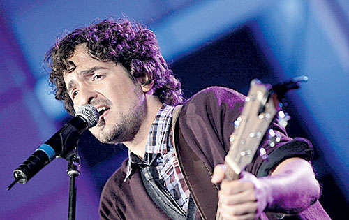 <p>Tommy Torres. Fanes corearon todas sus interpretaciones.</p>