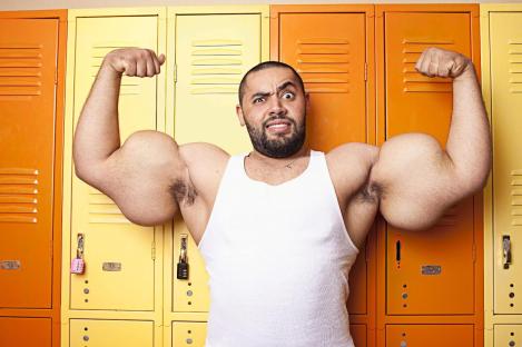 Imagen cedida por Guiness World Records de Moustafa-Adel-Ismail-Largest, un joven estadounidense de origen egipcio que tiene los bíceps más gruesos del mundo.