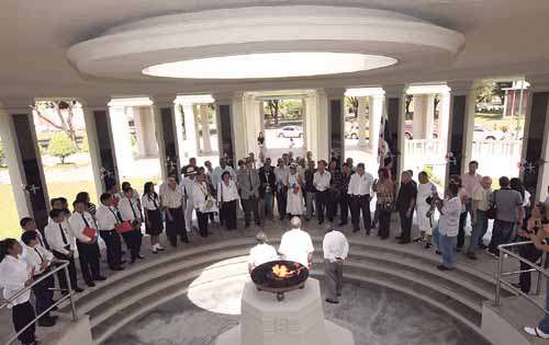 <p>Homenaje. Los sobrevivientes recordaron la gesta.</p>