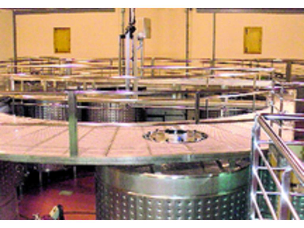 Uno de los productores más señeros de la región y heredero de una tradición de cuatro generaciones de vitivinicultores cuenta con un sistema giratorio.
