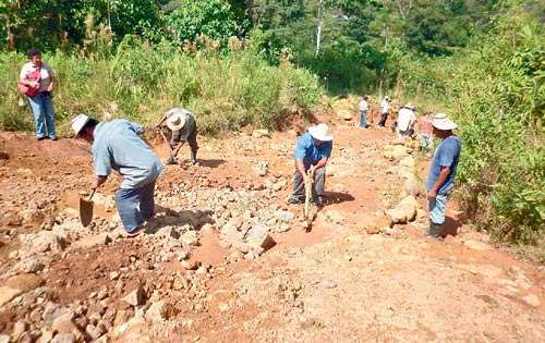 <p>Trabajos. Se trata de 9 kilómetros de carretera.</p>