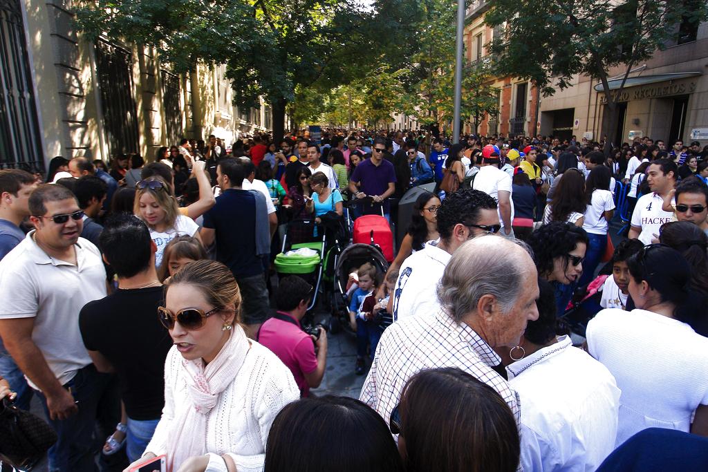 Venezolanos residentes en España comenzaron a votar. Foto: EFE<br>