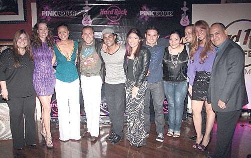 <p>Apoyo. Artistas y caras conocidas dijeron presente.</p>