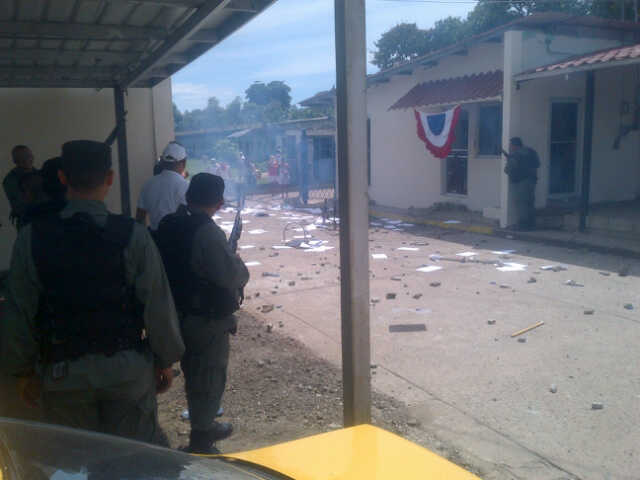 El lugar es custodiado por los policías. Foto/Jesús Simmons<br>