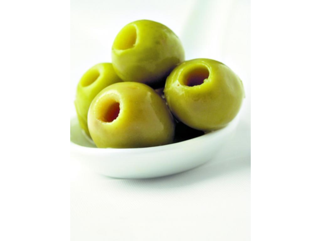 Las aceitunas no solo son un alimento lleno de nutrientes saludables para el organismo, sino que además son una buena medicina natural directamente llegada de la dieta mediterránea a nuestra mesa.