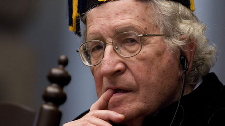 Noam Chomsky, segundo lugar de la lista. Foto: EFE.<br>