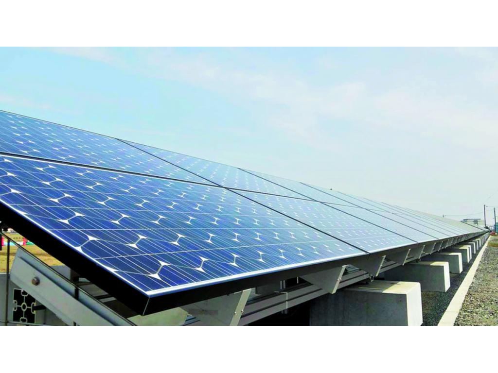 Este sistema es instalado por ingenieros expertos que buscan la mejor forma de aprovechar la energía solar.()