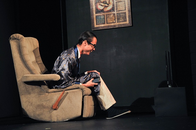 El actor Gabriel Pérez Matteo en otra de sus grandes actuaciones. Actualmente en Teatro ABA interpreta a "El cínico", en "Lo que los hombres quieren". Foto: Archivo. El actor Gabriel Pérez Matteo en otra de sus grandes actuaciones. Actualmente en Teatro ABA interpreta a "El cínico", en "Lo que los hombres quieren". Foto: Archivo.
