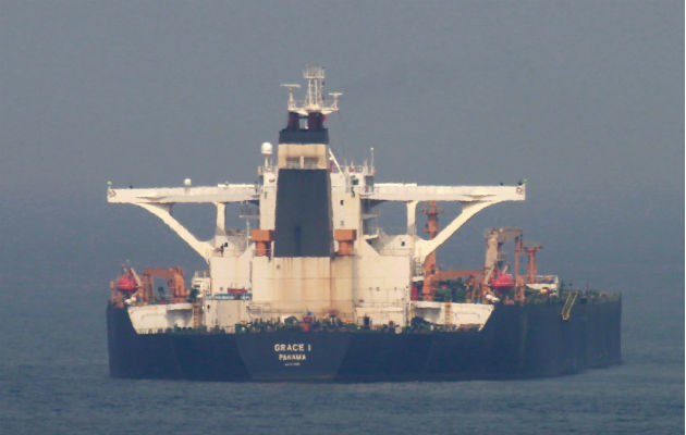 Captura de petrolero británico eleva inestabilidad en el estrecho de Ormuz Petrolero iraní Grace 1, retenido en el Peñón de Gibraltar. Foto: EFE.