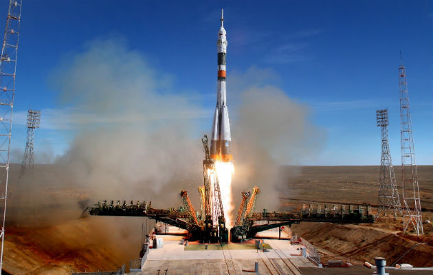 Astronautas salvan la vida tras fallo en lanzamiento de la nave Soyuz rusa. Lanzamiento de la Soyuz MS-10 desde el cosmódromo de Baikonur (Kazajistán). Foto: EFE.