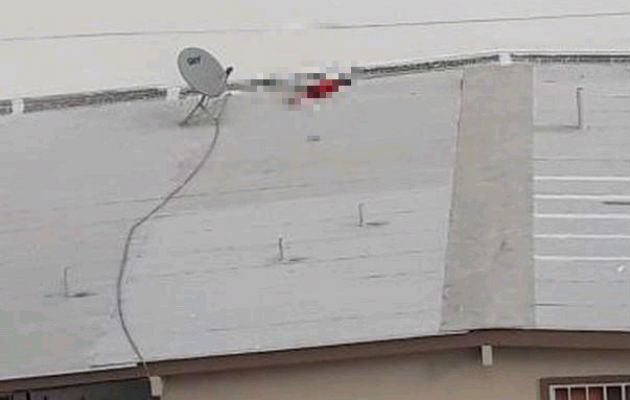 ¡Fatal! Una mujer cae desde un edificio sobre el techo de una residencia en calle 73 San Francisco. Foto: Tráfico C Panamá. ¡Fatal! Una mujer cae desde un edificio sobre el techo de una residencia en calle 73 San Francisco. Foto: Tráfico C Panamá.