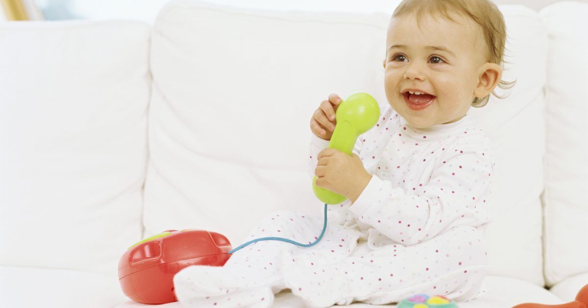 A los nenes les encantan los teléfonos. Foto: Pixabay. A los nenes les encantan los teléfonos. /Foto: Pixabay.