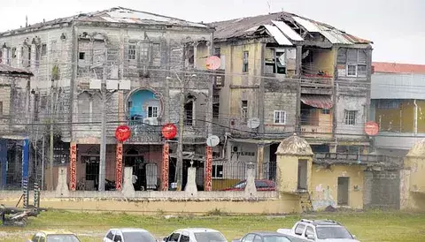 Una ciudad ahogada en su propia crisis urbanística 