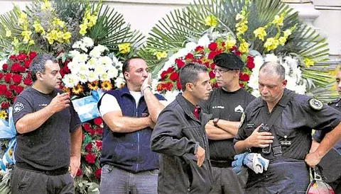 Despiden a rescatistas fallecidos en incendio 