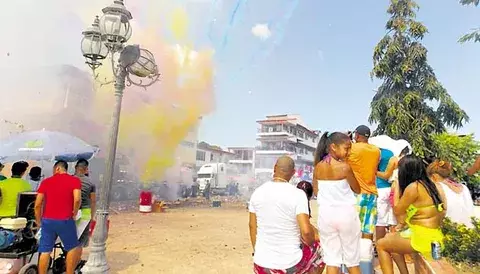 Exigen seguro a   pirotécnicas    contra daños en Carnavales