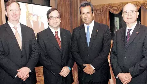 Coctel por toma de posesión