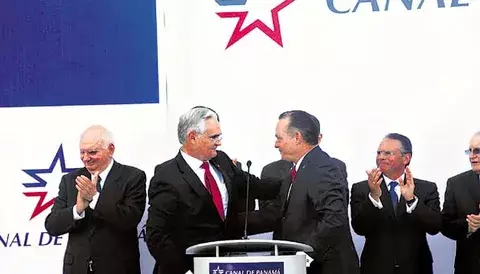 Presidente culpa a Alemán Zubieta de crisis en el Canal 