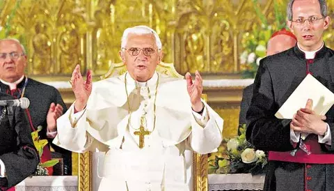 Renuncia de Benedicto XVI cambió la Iglesia católica 