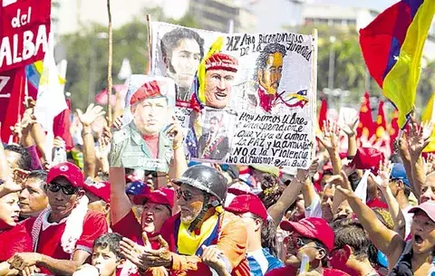 Estudiantes y opositores se toman las calles de Caracas 