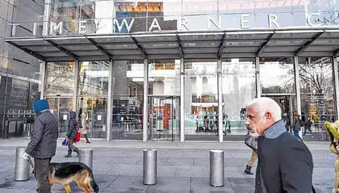 Comcast y Time Warner Cable anuncian fusión ante quejas de clientes 