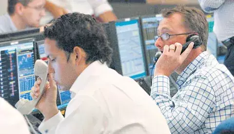 Computadoras ponen en riesgo subsistencia de operadores humanos