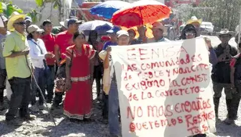 Mantienen vigilia frente a proyecto  