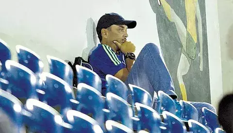 Parra dará ‘un paso al costado’ 