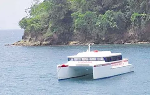 A Contadora todos los días en ferri 