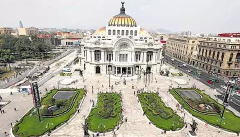 Celebra sus 80 años como gran centro cultural 