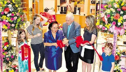 Inauguración de tienda Naturalizer 