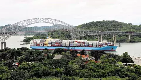 Maersk Line obtiene mil 500 millones en ingresos 