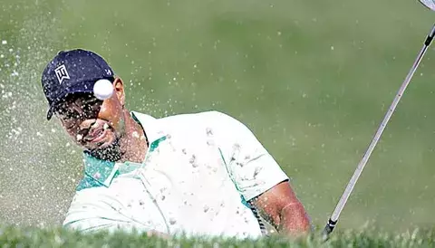 Jornada sin mucho brillo para Tiger Woods 