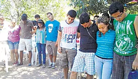 Además de las charlas espirituales, hay recreación en ríos y balnearios  