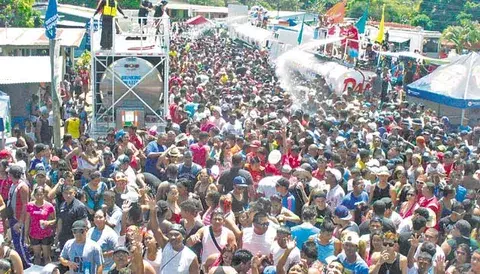  Carnavalitos toman fuerza en varios puntos del país  