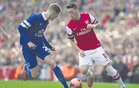 Arsenal avanza a las semifinales  