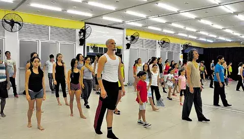 Danza invita a ser tolerantes 