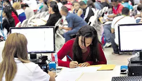 Arena solicita al TE permisos para activismo 