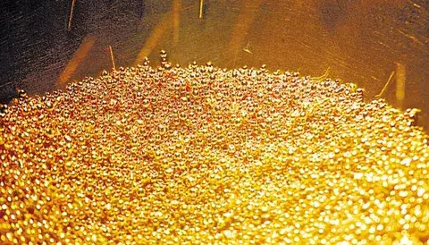 Precio del oro más alto que nunca, pero prevén caída