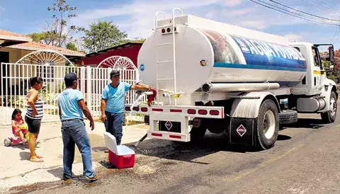 Daño en potabilizadora dejó sin agua a varios sectores de Santiago 