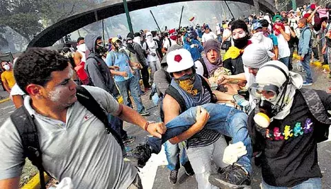 Violencia en Venezuela causa la muerte de un guardia y dos civiles 