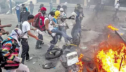  Nicolás Maduro anuncia la detención de seis personas en Valencia 