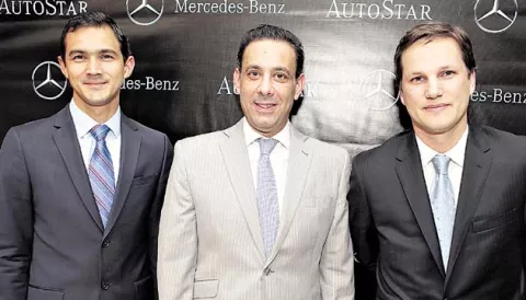 Lujoso lanzamiento de Mercedes Benz