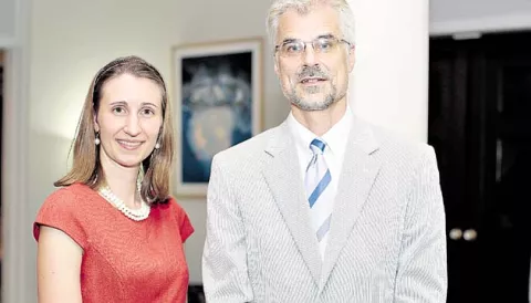 Recepción por visita diplomática