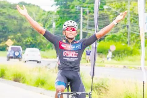 Ayarza lidera el Tour de Panamá