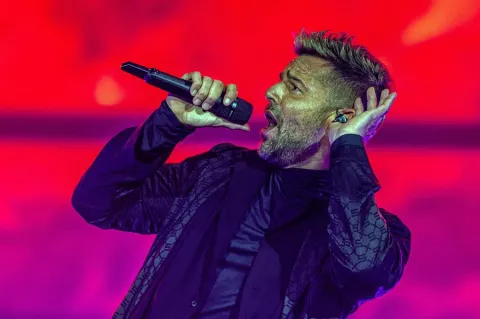 Sobrino de Ricky Martin denuncia que ha recibido llamadas amenazantes