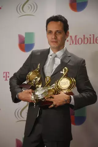 Marc Anthony arrasa en los premios Lo Nuestro
