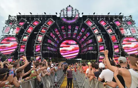 Festival de música en Miami causa impresionante alboroto por las redes
