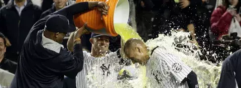 Derek Jeter le dice adiós al béisbol  